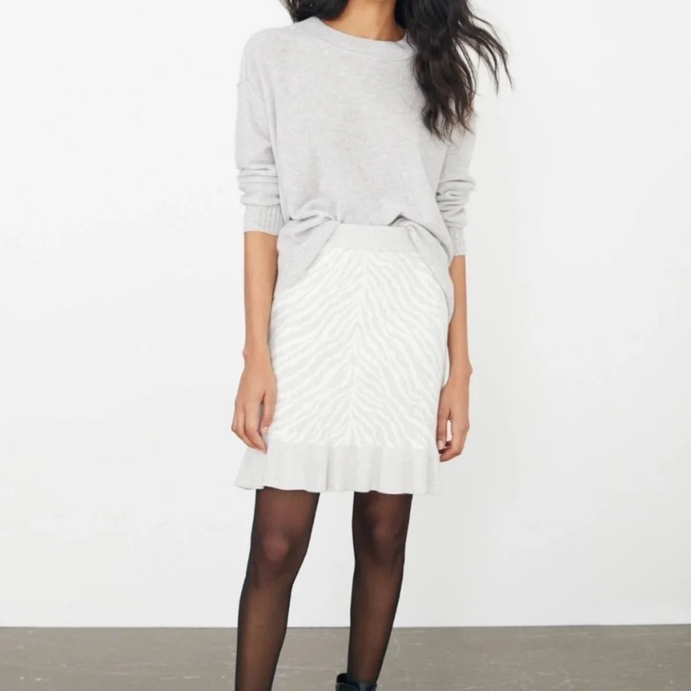 Anthropologie Dolan Zebra ruffle knot skirt new with tags stretch waist